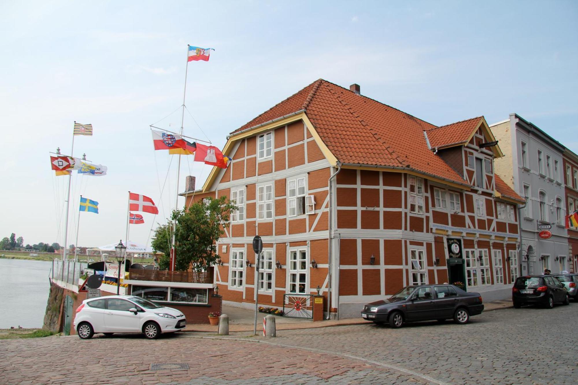 Zum Alten Schifferhaus Aparthotel 3*
